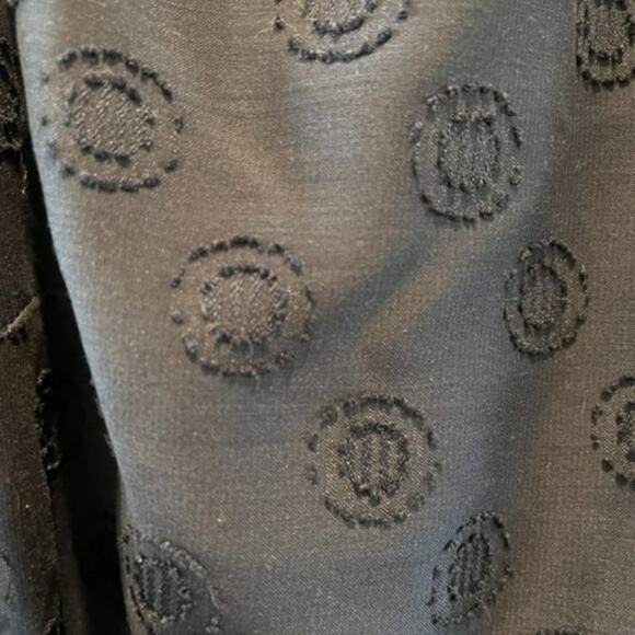 NEW Textured Dot Blouse with Pleated Sleeves Dk Navy by Isaac Mizrahi Sz 18W - Picture 7 of 11